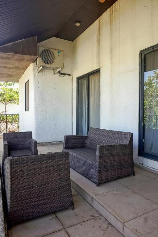 Brinla Homes -  Ultra Luxury 4 BHK White Villa Villa in Maharashtra