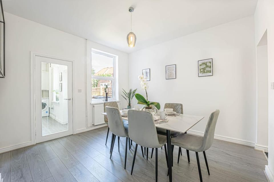 Luxury Lincoln Family Home  Vacation rental in Lincoln