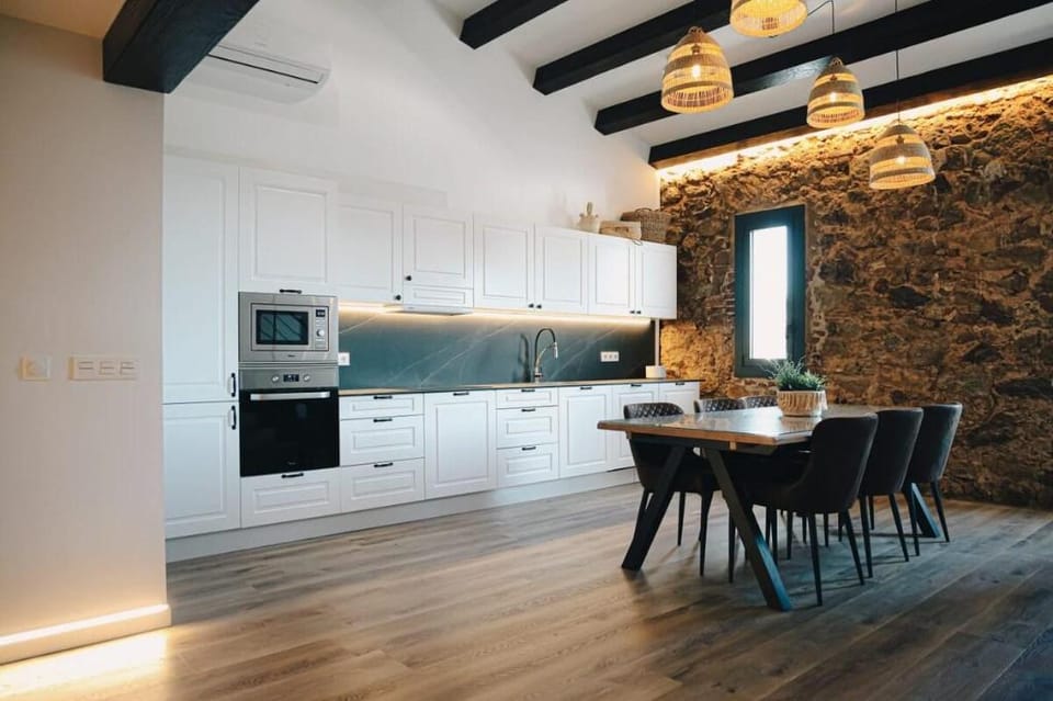 Casa rústica, calma y relax. Vacation rental in Maresme