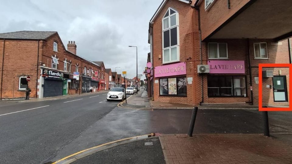 Modern 1-Bed Flat in Wigan Apartment in Wigan