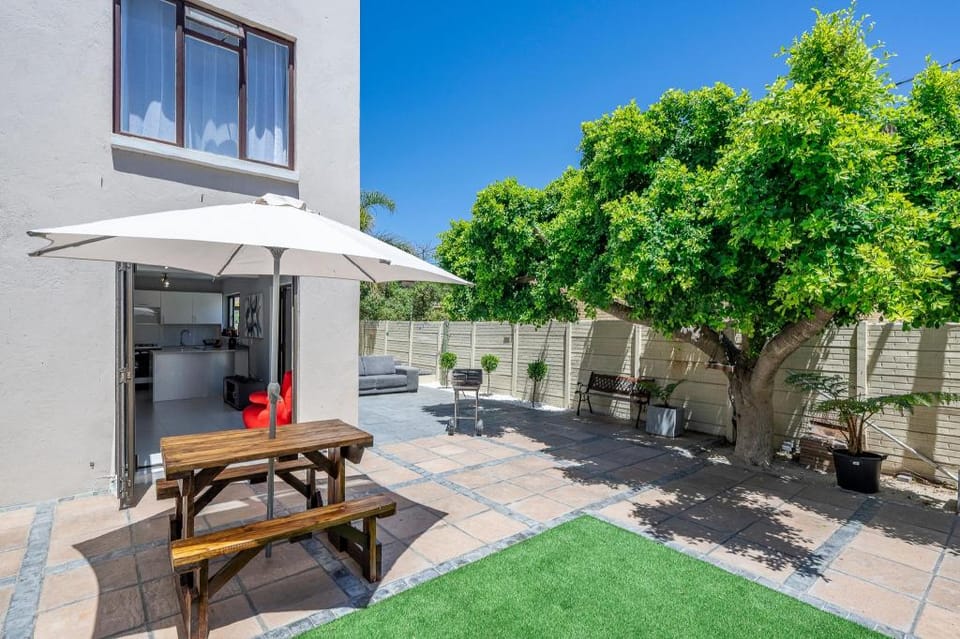 See Huisie Vacation rental in Cape Town