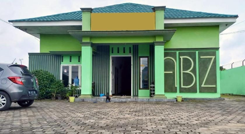 RedDoorz Syariah near Universitas Batanghari Jambi Hotel in Indonesia
