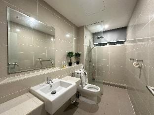 KK SUTERA AVENUE WT POOL OPP IMAGO 2BR 6pax 【79A】 Apartment in Kota Kinabalu