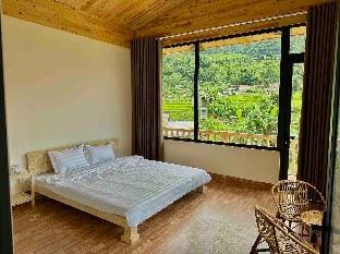 Deluxe bungalow with terrace view Vacation rental in Laos