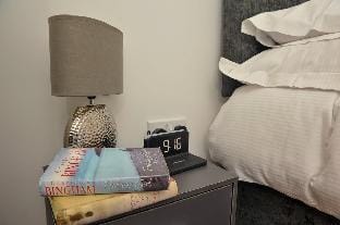 Queens Terrace by Select SA Apt 50-3 Apartment in Reading