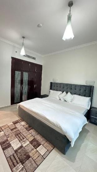 Luxurious 1BDR Apartment with balcony in Marina Apartment in Dubai