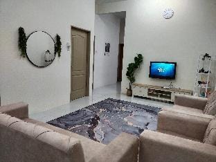 Wafid Homestay 2 Seri Iskandar Apartment in Perak Tengah District