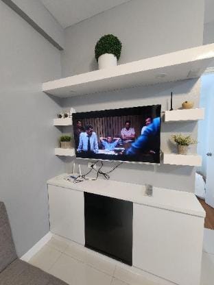 2 BEDROOM Condo w/ Free Airport Pick up 3nights Apartment in Davao City