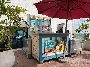 Chill 1.5BR at Skynest/ Deck/ Pool/ Cues Apartment in Nairobi