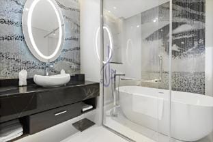 Walaa Home Luxury 2BR DAMAC Tower Riyadh 3104 Vacation rental in Riyadh