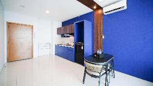 Best 1BR Aryaduta Residence Surabaya By Travelio Apartment in Surabaya