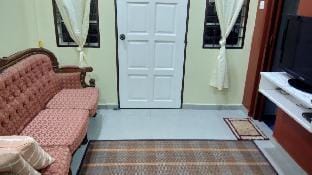 HOMESTAY KAMPUNG DELEK BARU, KLANG Vacation rental in Selangor, Malaysia