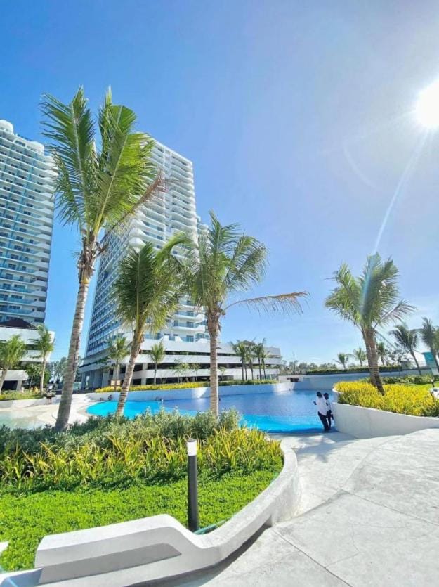 Azure North Apartment in Calabarzon