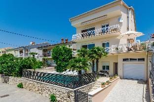 Abros 2. kat Apartment in Crikvenica