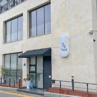 Yeosu Bamview Stay Bed and Breakfast in South Korea
