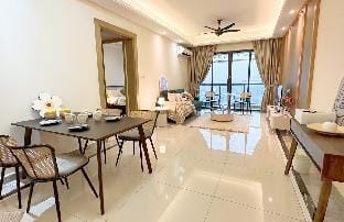 RnF 3Br 6Pax DesignCreamGreen Apartment in Johor Bahru
