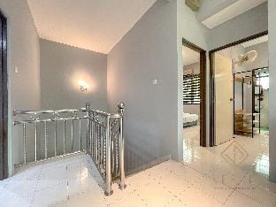 Taman Saikat IPOH  Happy Suites by Verve (12pax) Vacation rental in Ipoh