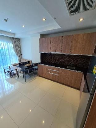 Nam Talay Condo Apartment in Pattaya City