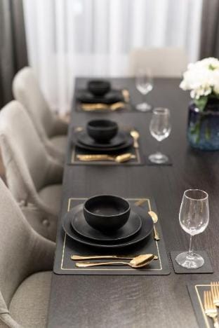 Luxury City Retreat w/ Hot Tub & Patio Vacation rental in Edinburgh