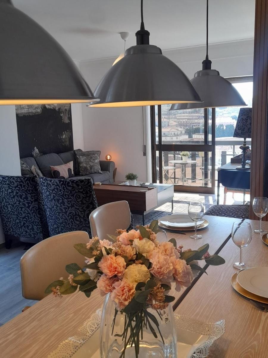 Douro river view penthouse - Oporto Luxury Living Vacation rental in Vila Nova de Gaia