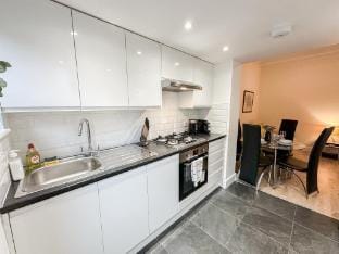 Charming flat with private garden in Finsbury Park Apartment in London Borough of Islington
