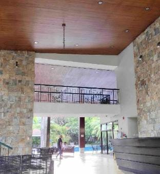 Comfy homey vibe  1BR unit at The Rochester  Condo Vacation rental in Pasig