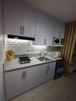 Comfy homey vibe  1BR unit at The Rochester  Condo Vacation rental in Pasig