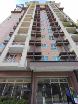 Comfy homey vibe  1BR unit at The Rochester  Condo Vacation rental in Pasig