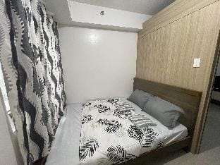 Dhan Shore Residences PH Apartment in Pasay