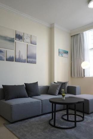 Luxury 1BHK Apartment Marina Near Beach Walk-Metro Apartment in Dubai
