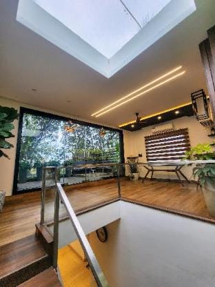 Highlands Duplex in City Center Apartment in Bengaluru