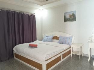 Jomtien 5BR villa,1.5KM  to jomtien beach Villa in Pattaya City
