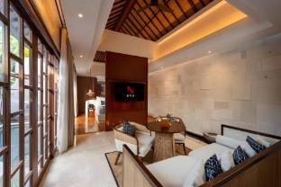 Royal 1BR Private Pool Villa with Rice Field View Villa in Ubud
