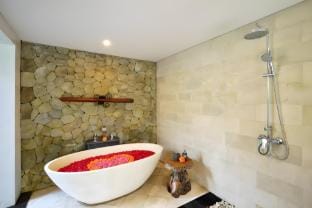 Comfy 1BR Private Pool Villa with Garden View Vacation rental in Tampaksiring
