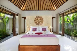 Comfy 1BR Private Pool Villa with Garden View Vacation rental in Tampaksiring