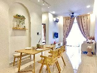 JAPANDI INS 4-6PAX | 1min to CIQ CS JBCC JB Town Apartment in Johor Bahru