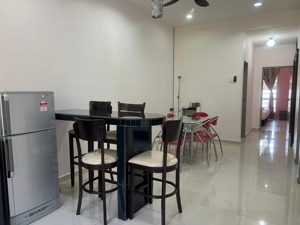 Padang Temu Near TOWN Homestay 9pax @ ExcluSuites  Vacation rental in Malacca