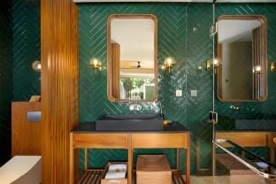 Tropical 1BR Private Pool Villa near Beach Villa in North Kuta