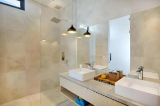 Royal 3BR Private Pool & Jacuzzi Villa in Legian Villa in Kuta