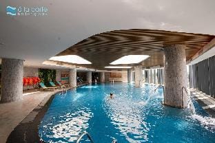 Panoramic sea homestay l Rainfall Shower l Netflix Apartment in Laos