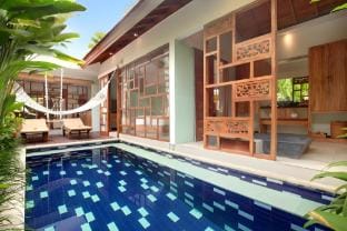 Romantic 1BR Private Pool Villa in Canggu Villa in North Kuta