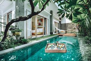 Tropical 1BR Private Pool Villa in Center Seminyak Villa in North Kuta