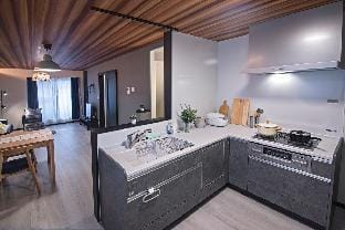 Travel Time・玉出東 岸里玉出駅徒歩4分 新築3階戸建 広がろリビング 最大8人 Vacation rental in Osaka