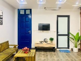 PATIO/Street food/ Old Quarter/2 big bed Vacation rental in Hanoi