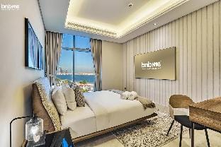 bnbmehomes|Breathtaking Sea Views| pvt beach-10407 Apartment in Dubai
