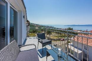 Apartments Sunshine E1 Apartment in Crikvenica