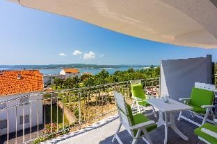 Apartments Sunshine E3 Apartment in Crikvenica