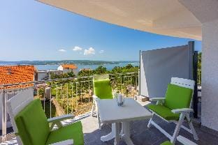 Apartments Sunshine E3 Apartment in Crikvenica