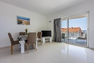 Apartments Sunshine E6 Apartment in Crikvenica