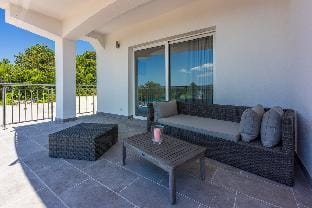 Apartments Sunshine E7 Apartment in Crikvenica